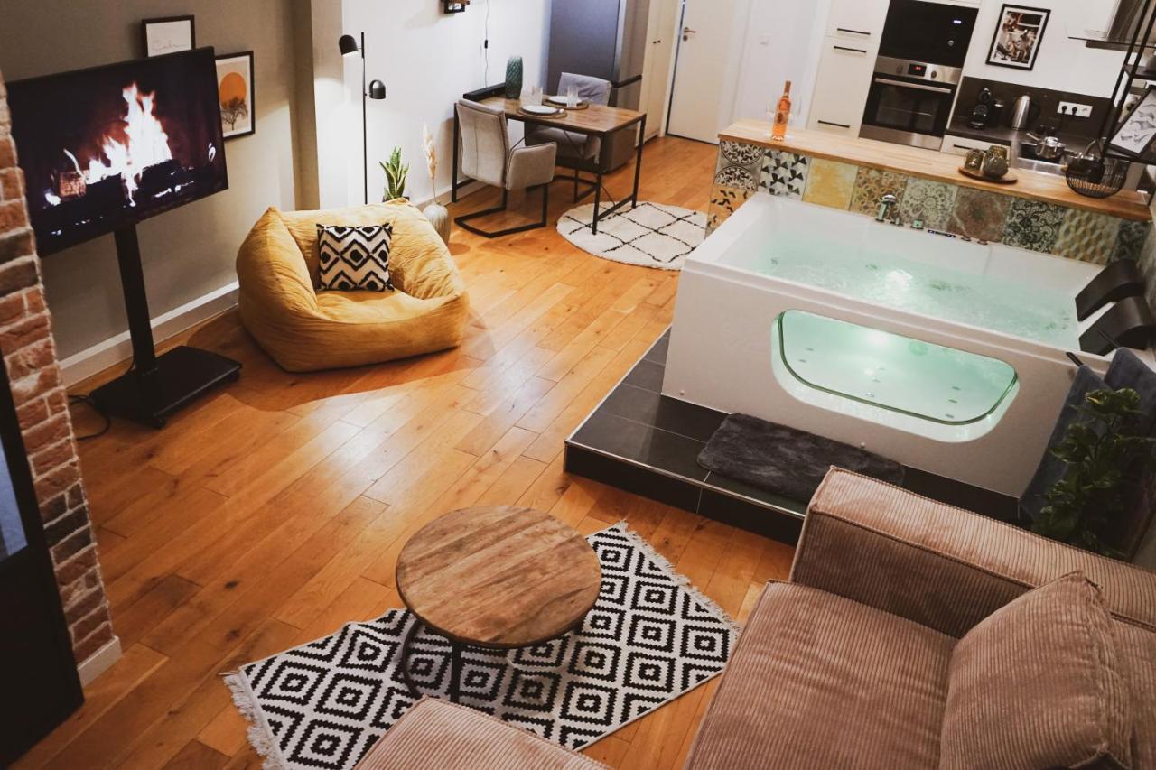 Stilvolles City-Loft Mit Privatem Whirlpool Trier Luaran gambar
